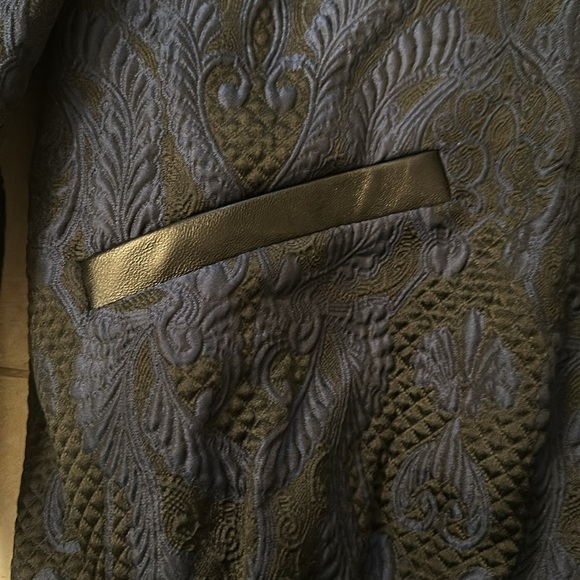 Kendall + Kylie Jacket - Picture 3 of 3